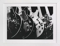 Guitars, Monochrome