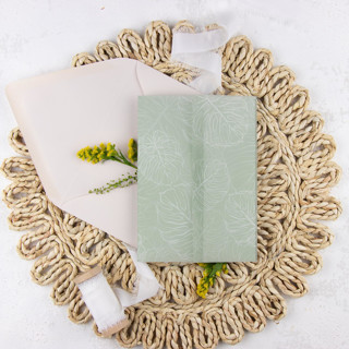 Green Monstera Leaf Vellum Jackets | Size 5x7 | Set of 25 Invitation Jackets and Overlays